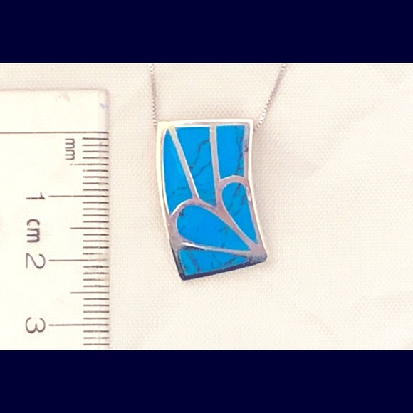 925 Silver and Turquoise Pendant Necklace - Picture 4 of 4